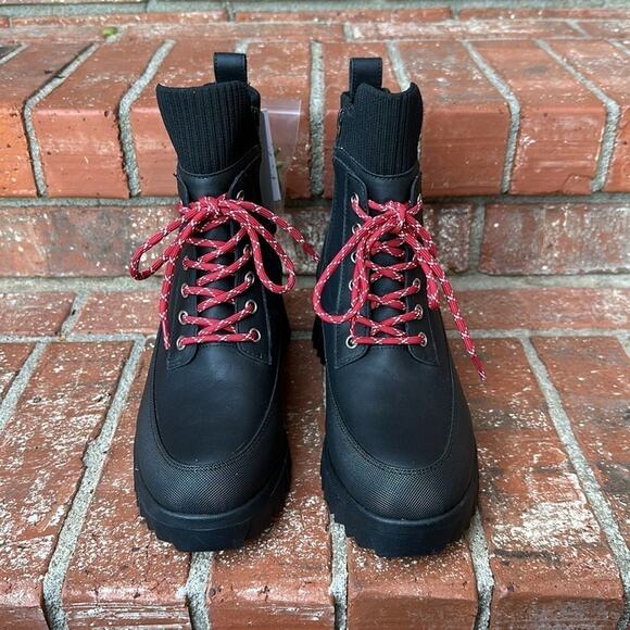 Nurture Whitney Water Resistant Leather Platform Boots Black Lug Sole Combat 7.5 - Picture 2 of 8